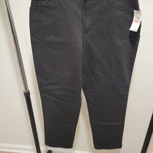 Gloria Vanderbilt “Amanda” Slimming Jeans